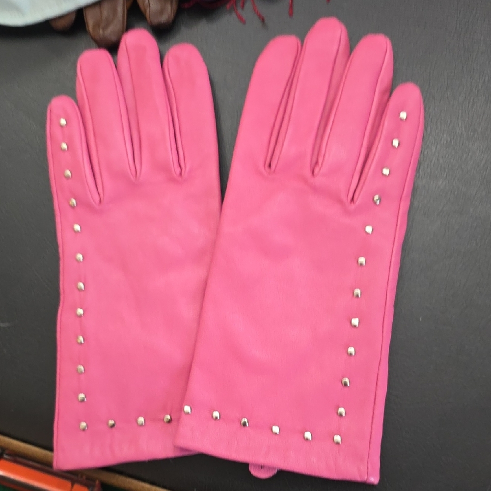 Women's Pink Stud-Trim Leather Gloves